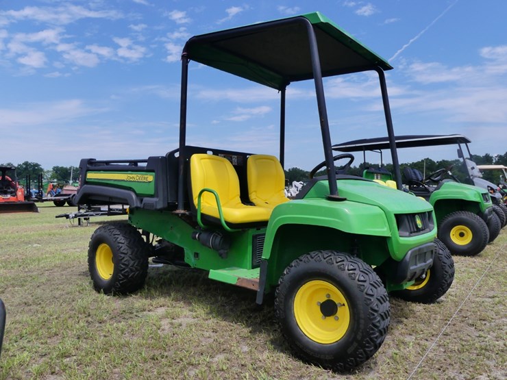 john-deere-gator-image-1