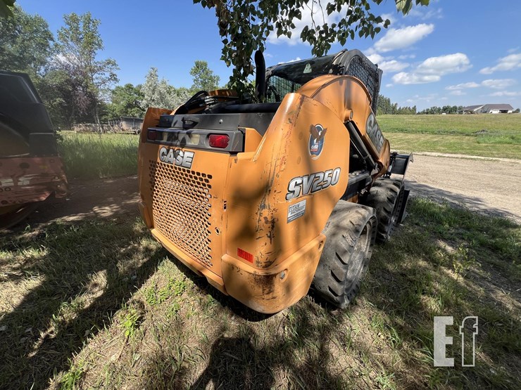 2012-case-sv250-image-6