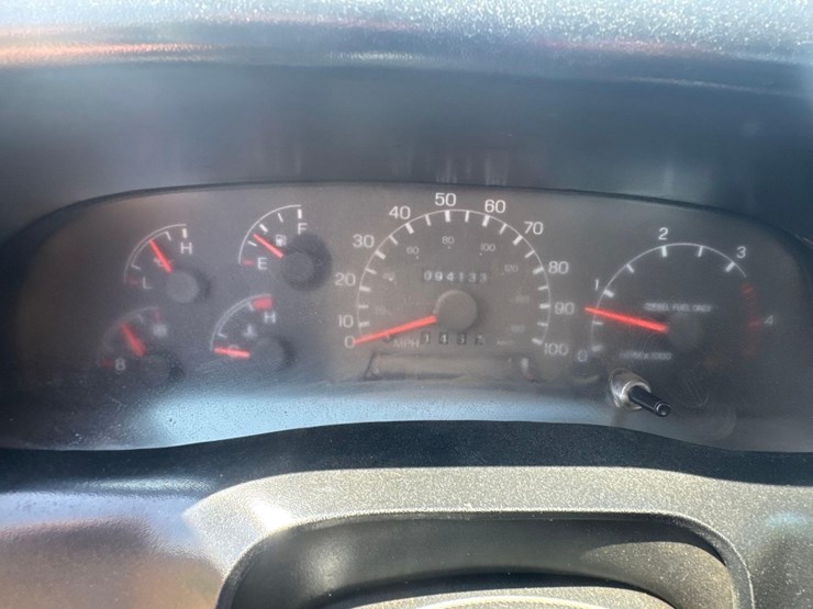 2005-ford-f650-image-25