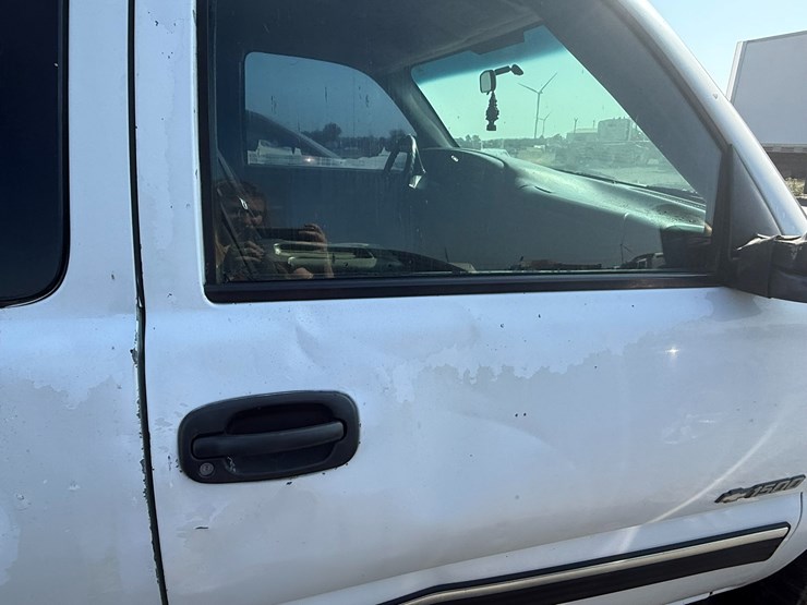 2002-chevrolet-1500-image-26