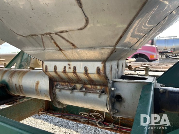 2014-b-b-dry-tender-trailer-(jn2475,-unit-30221)-image-24