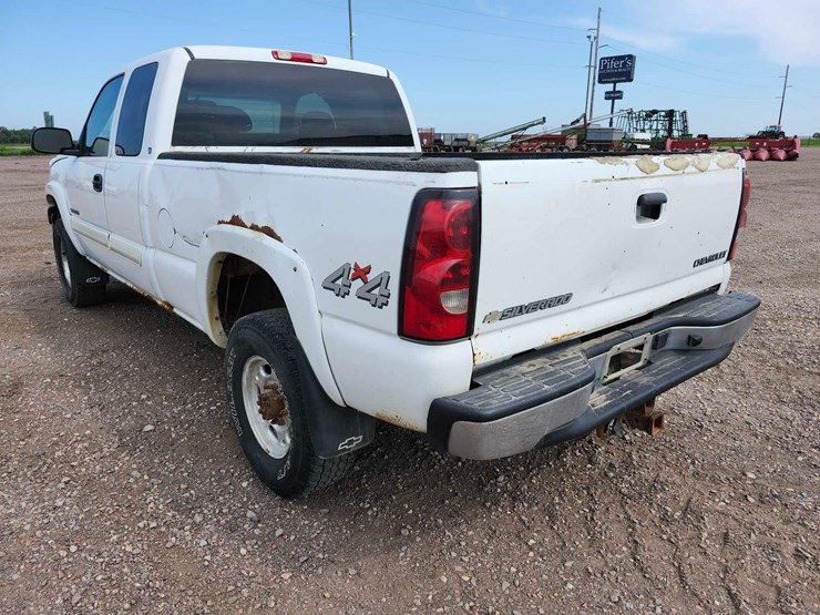 chevrolet-2500-image-4