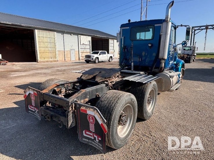 2002-ihc-9400i-day-cab-truck-(gp10940,-unit-109996)-image-7