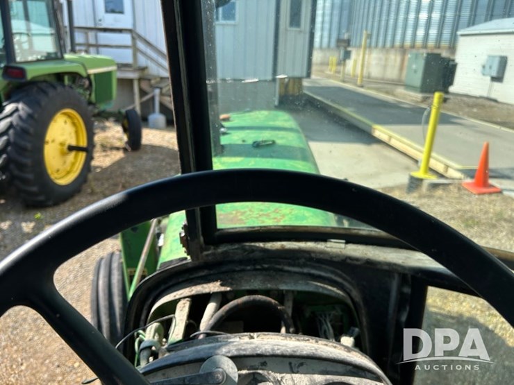 john-deere-4430-image-28