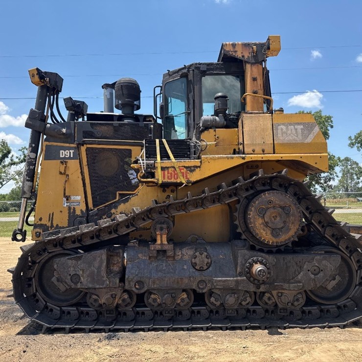 2011 CATERPILLAR D9T