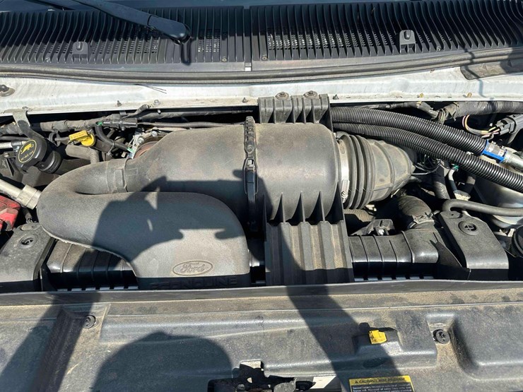 2017-ford-e450-image-28
