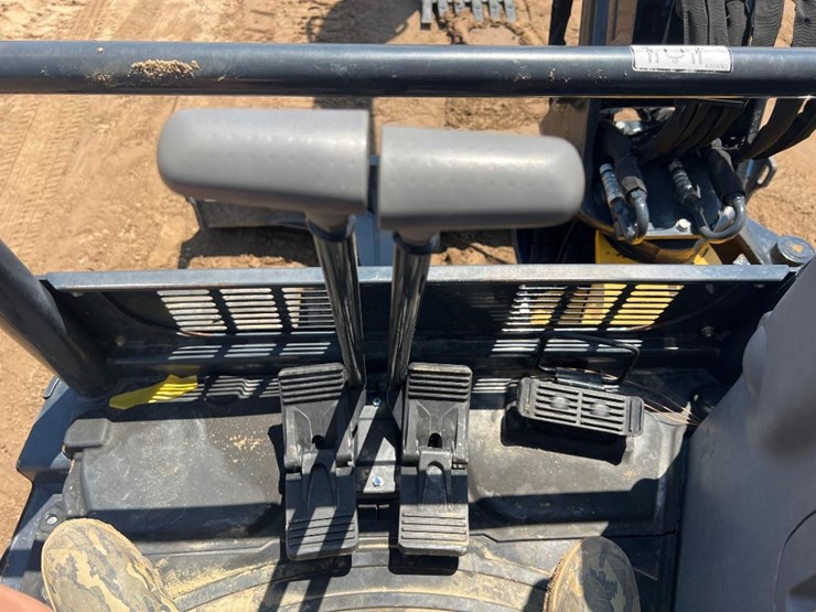 2023-deere-50g-image-34