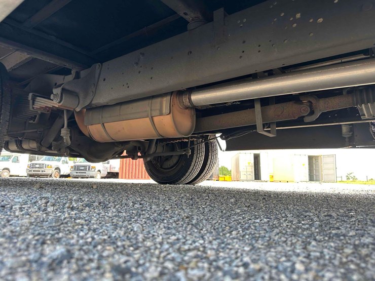 2017-ford-e450-image-8