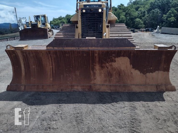 2010-caterpillar-d6n-lgp-image-17