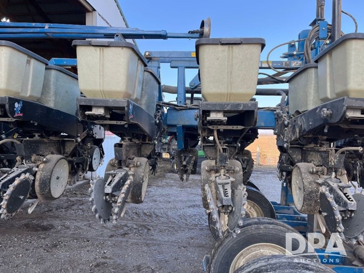kinze-2600-image-18