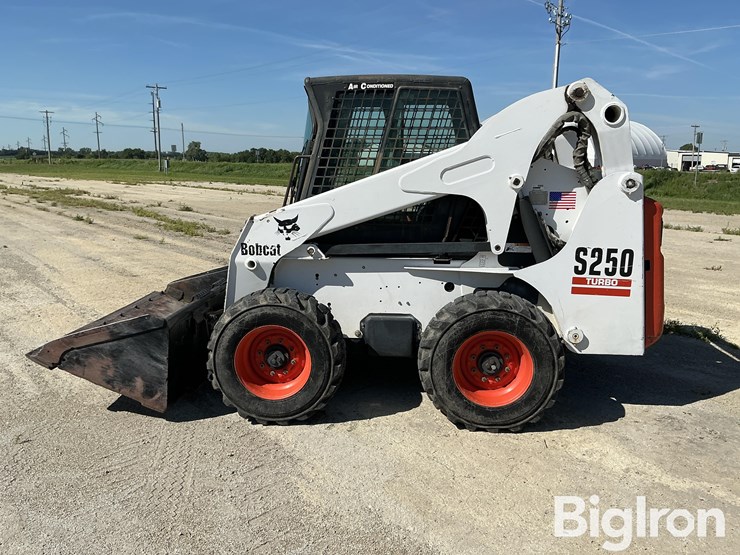 2002-bobcat-s250-image-8