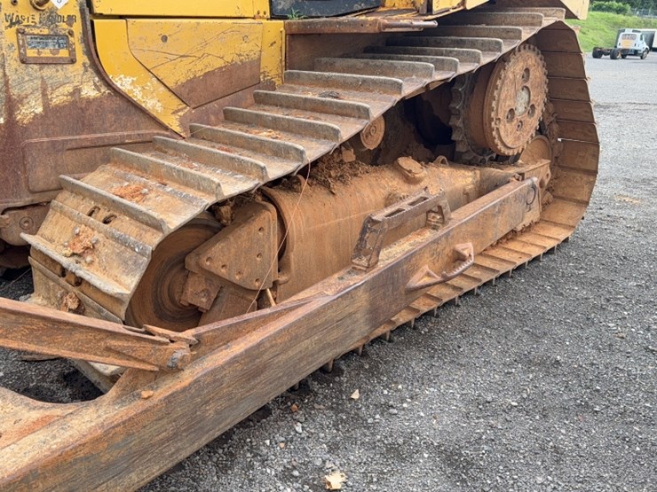 caterpillar-d6t-xw-image-10