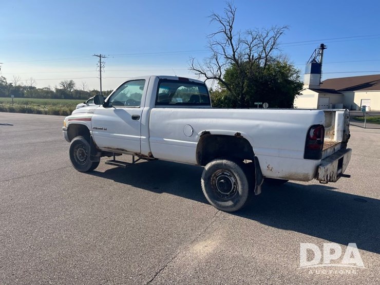 1995-dodge-ram-2500-image-12