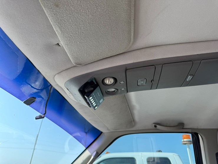 1996-chevrolet-3500-image-43