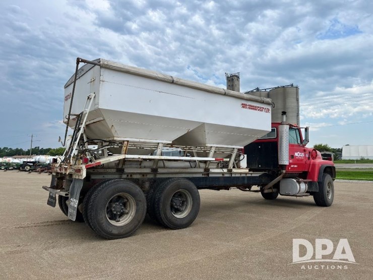 1995-ford-l9000-image-12