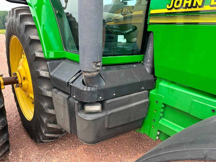 john-deere-8210-image-20