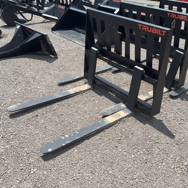 #2062 • TRUBILT 42" SKID STEER PALLET FORKS