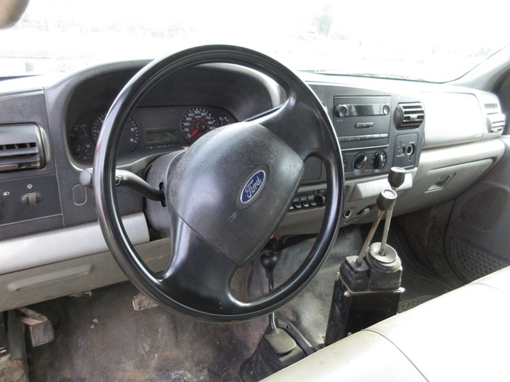 2007-ford-f350-image-16