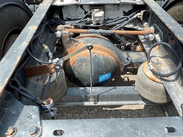 2012-kenworth-t800-image-23