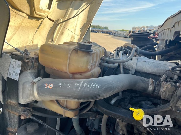 2012-international-durastar-4400-image-33