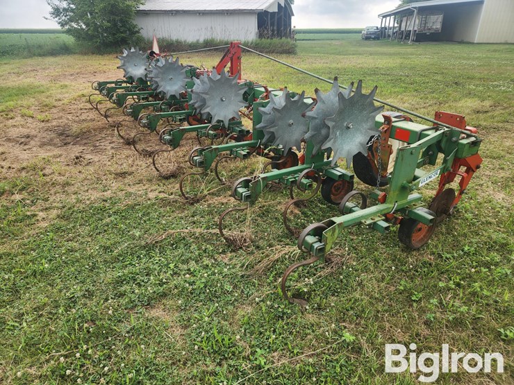 glencoe-8r30-row-crop-cultivator-image-5