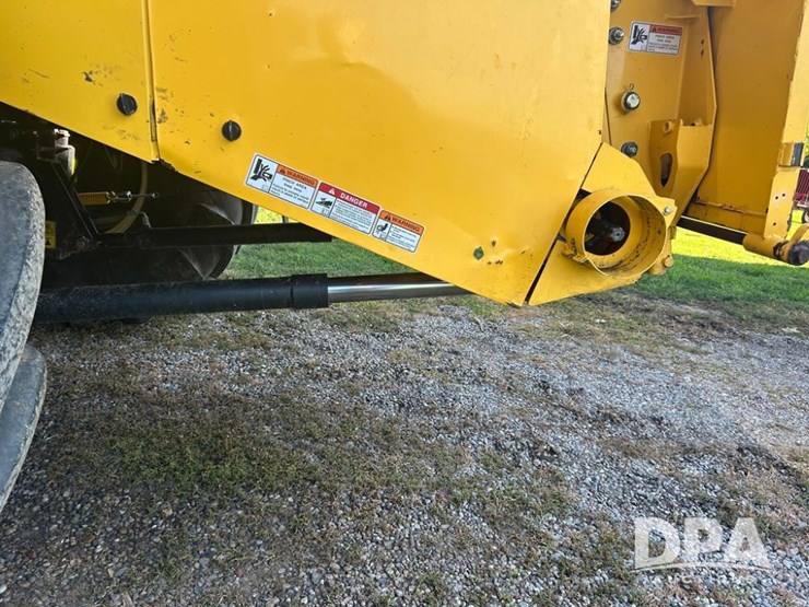 2011-new-holland-cr9060-image-27