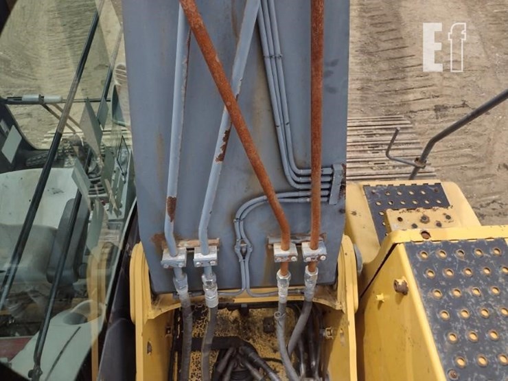 deere-210g-lc-image-47
