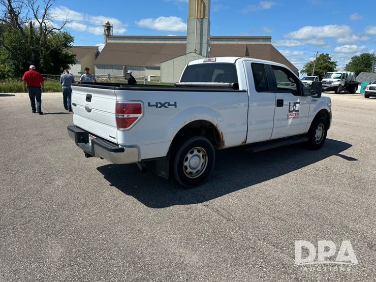 2011-ford-f150-xl-image-8