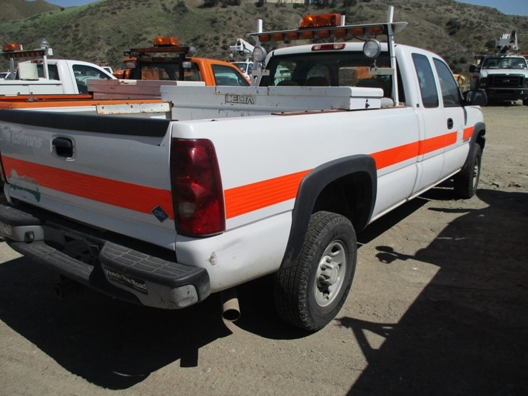 2005-chevrolet-2500-image-4