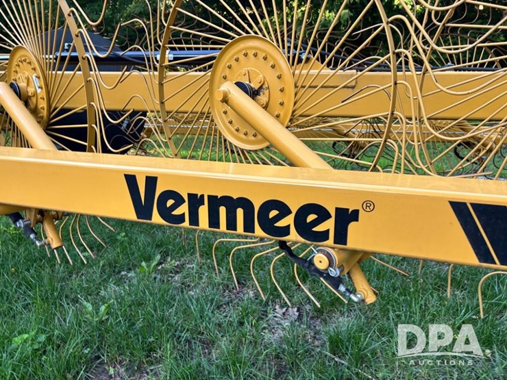 2023-vermeer-vr1428-image-17
