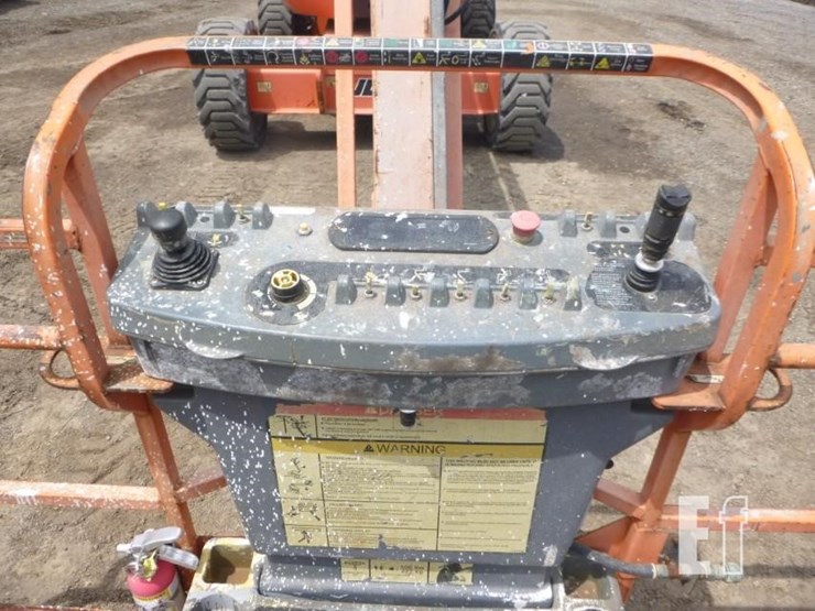 2013-jlg-600aj-image-25