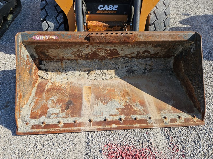 2012-case-sv250-image-3