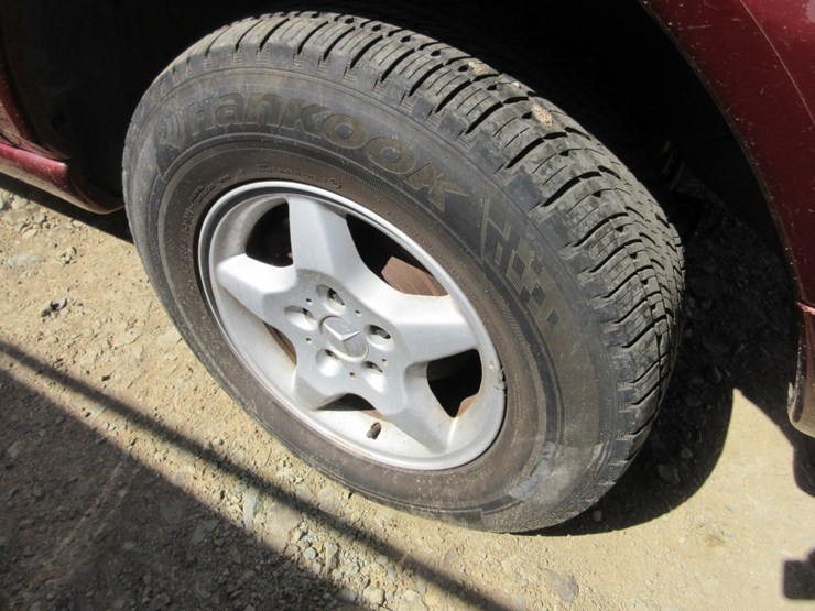2001-mercedes-benz-ml320-image-15
