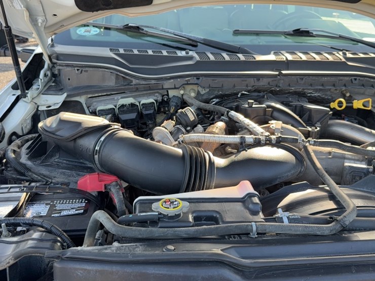 2017-ford-f550-image-27