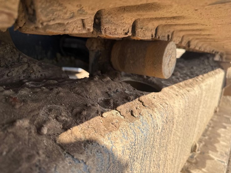 2017-caterpillar-305.5e2-cr-image-10