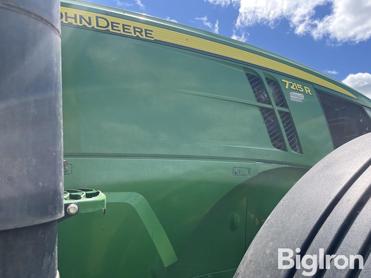2011-john-deere-7215r-image-17
