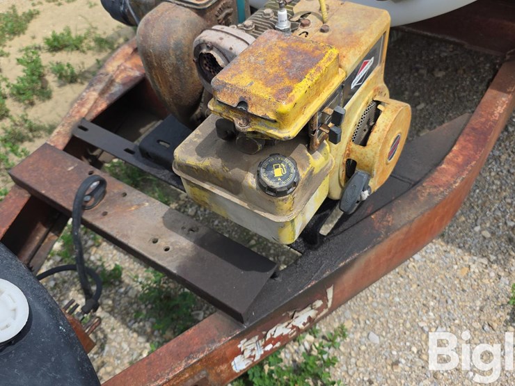 clark-equipment-1,200-gallon-t/a-nurse-tank-trailer-image-14