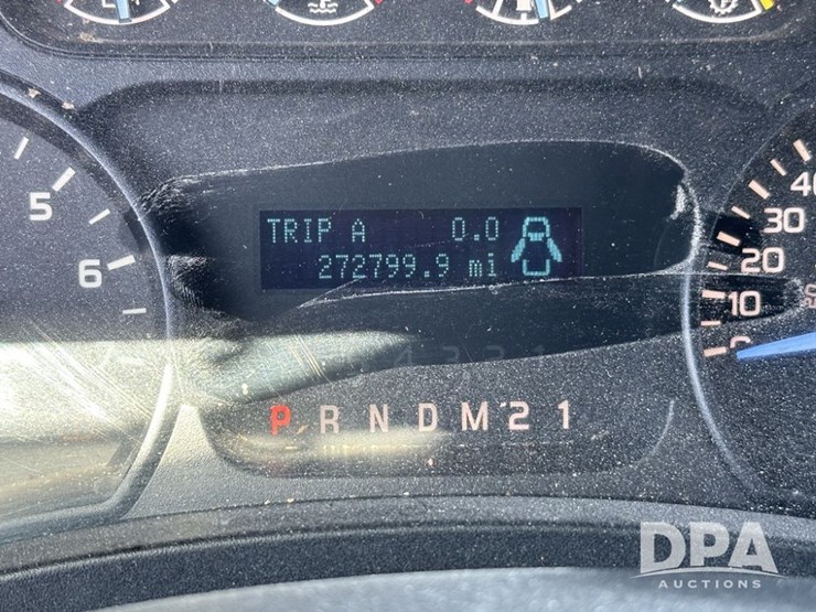 2011-ford-f150-xl-image-27