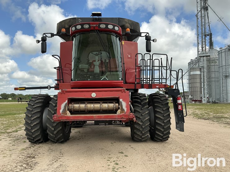 2012-case-ih-8230-image-2