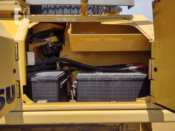 2004-komatsu-d65ex-15-image-45