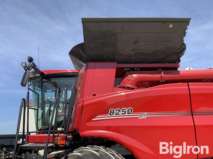 2021-case-ih-8250-image-17