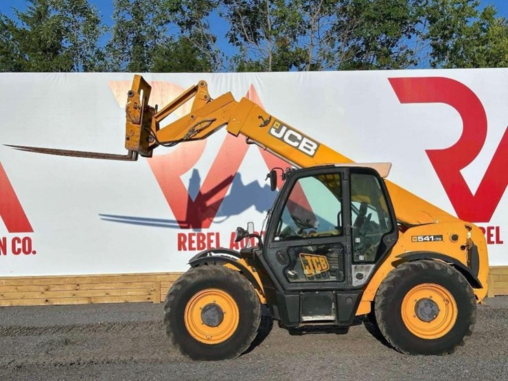 2011-jcb-541-70-image-1