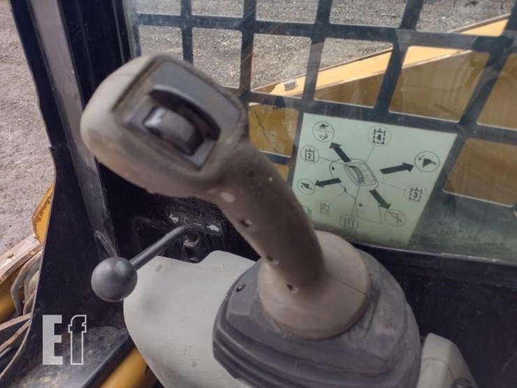 2012-caterpillar-259b3-image-9