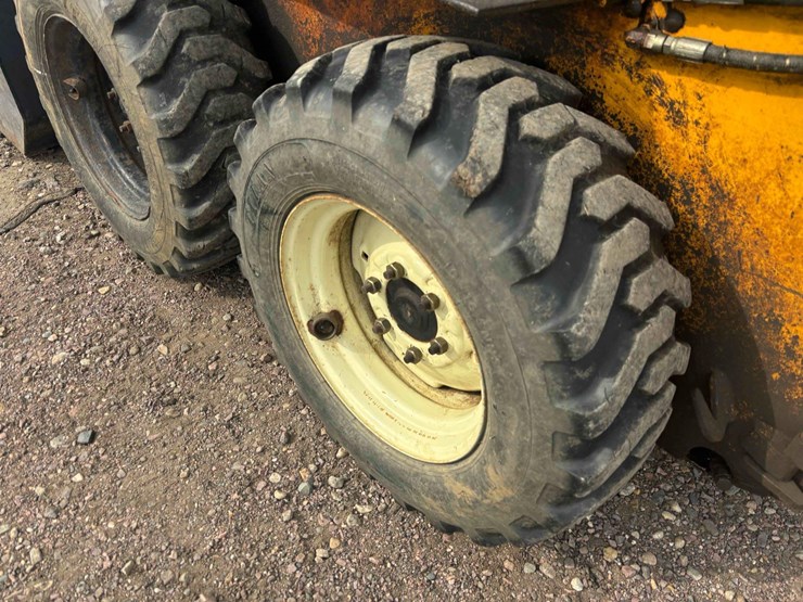 hydra-mac-inc.-1300-skid-steer-image-22