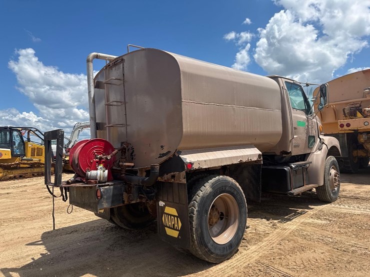 2001-sterling-water-truck-image-7