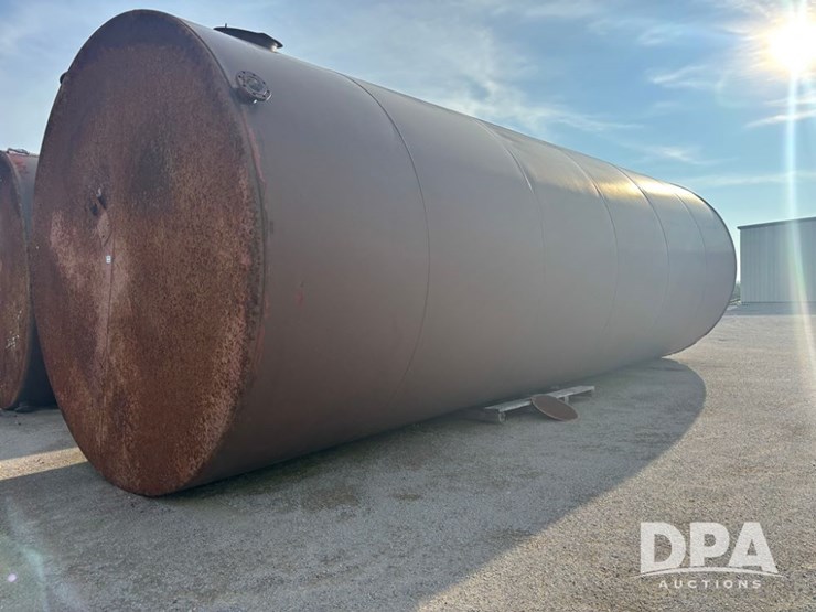 30,000-gallon-tank-(dr11909)-image-1