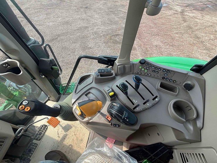 2023-john-deere-6130m-image-17