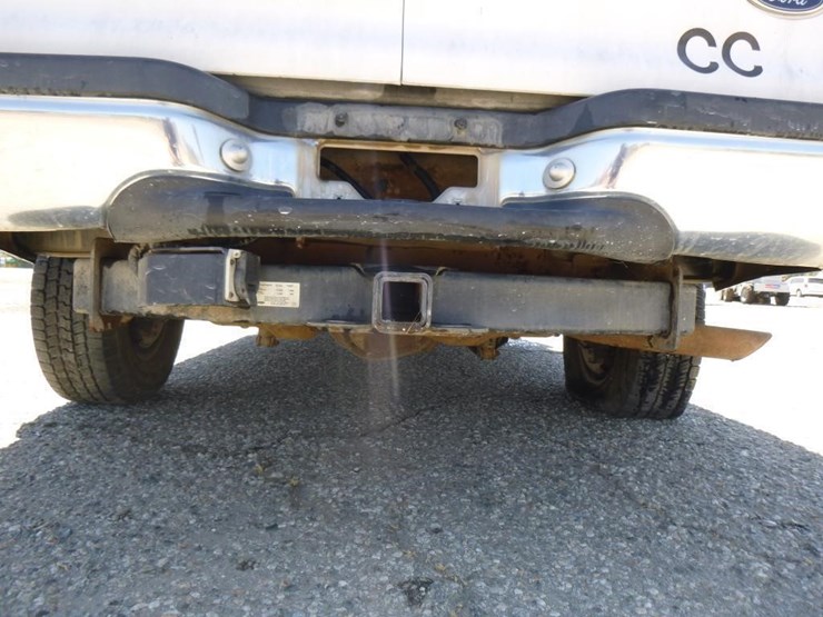 2000-ford-excursion-image-6