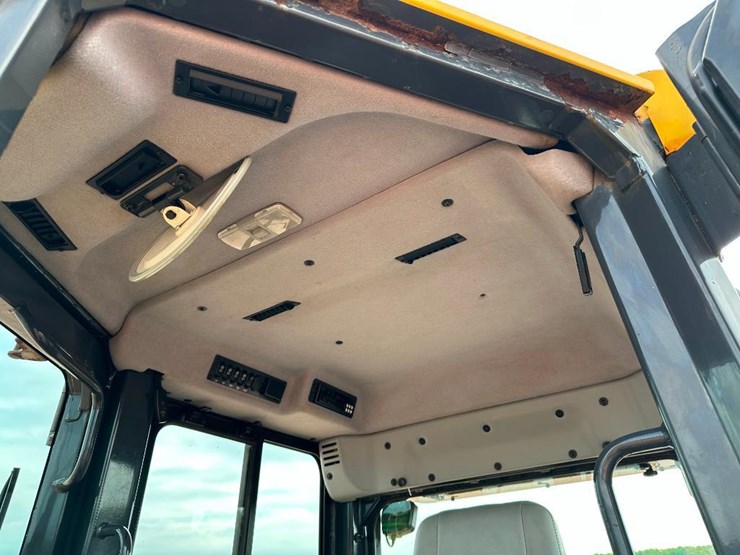 2007-komatsu-d51px-22-image-56