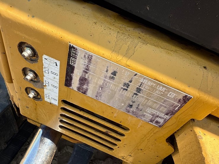 2011-caterpillar-303.5d-cr-image-22